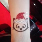 animatrice Noël maquilleuse tatouage paillettes